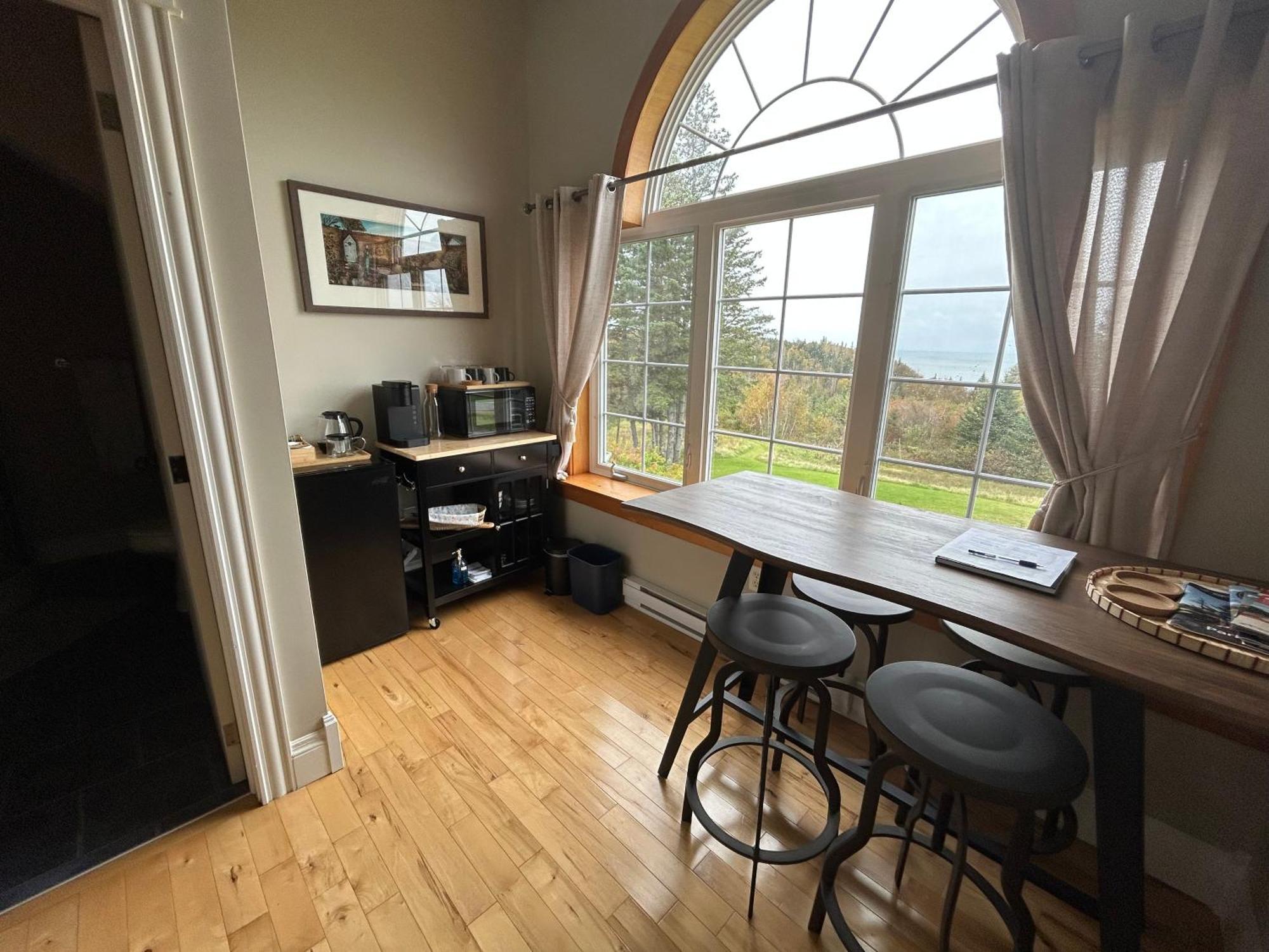 Tides Inn Guest Suites Halls Harbour Exterior foto